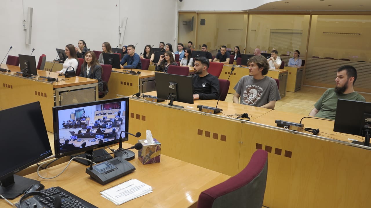 Amfiden Mahkeme Salonuna: FLW Öğrencileri Bosna Hersek Mahkemesi'ni Keşfediyor