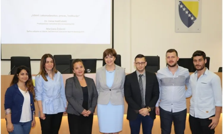Students of the Faculty of Law at IUS visiting the central election commission of BiH