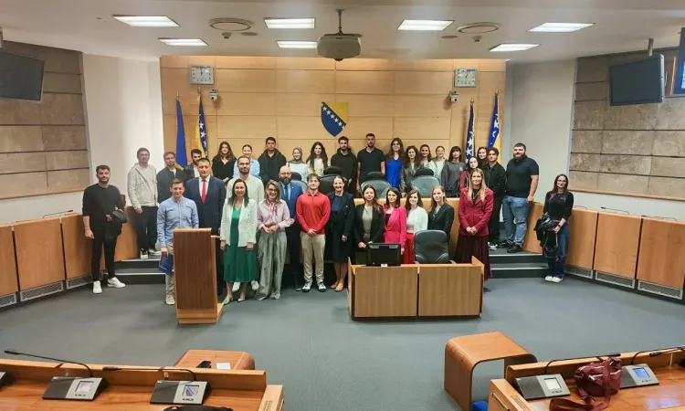 IUS Law Students Explore Parliamentary Processes in Visit to FBiH Parliament